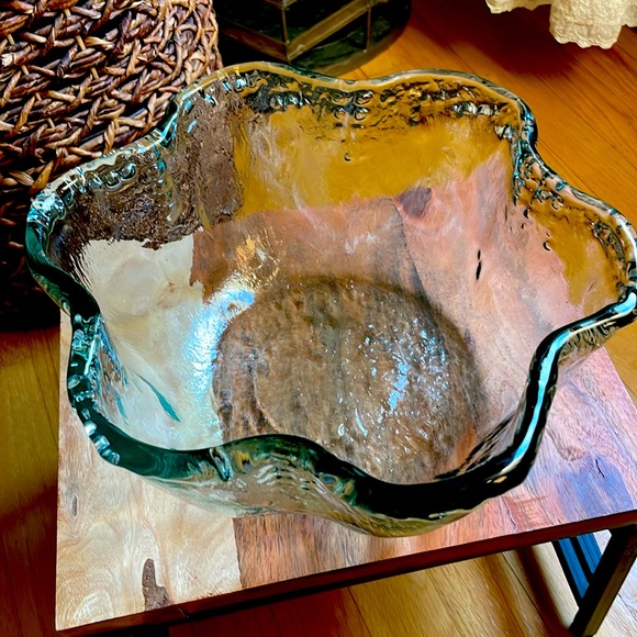 Other - Elegant Recycled Glass Serving Bowl🏠